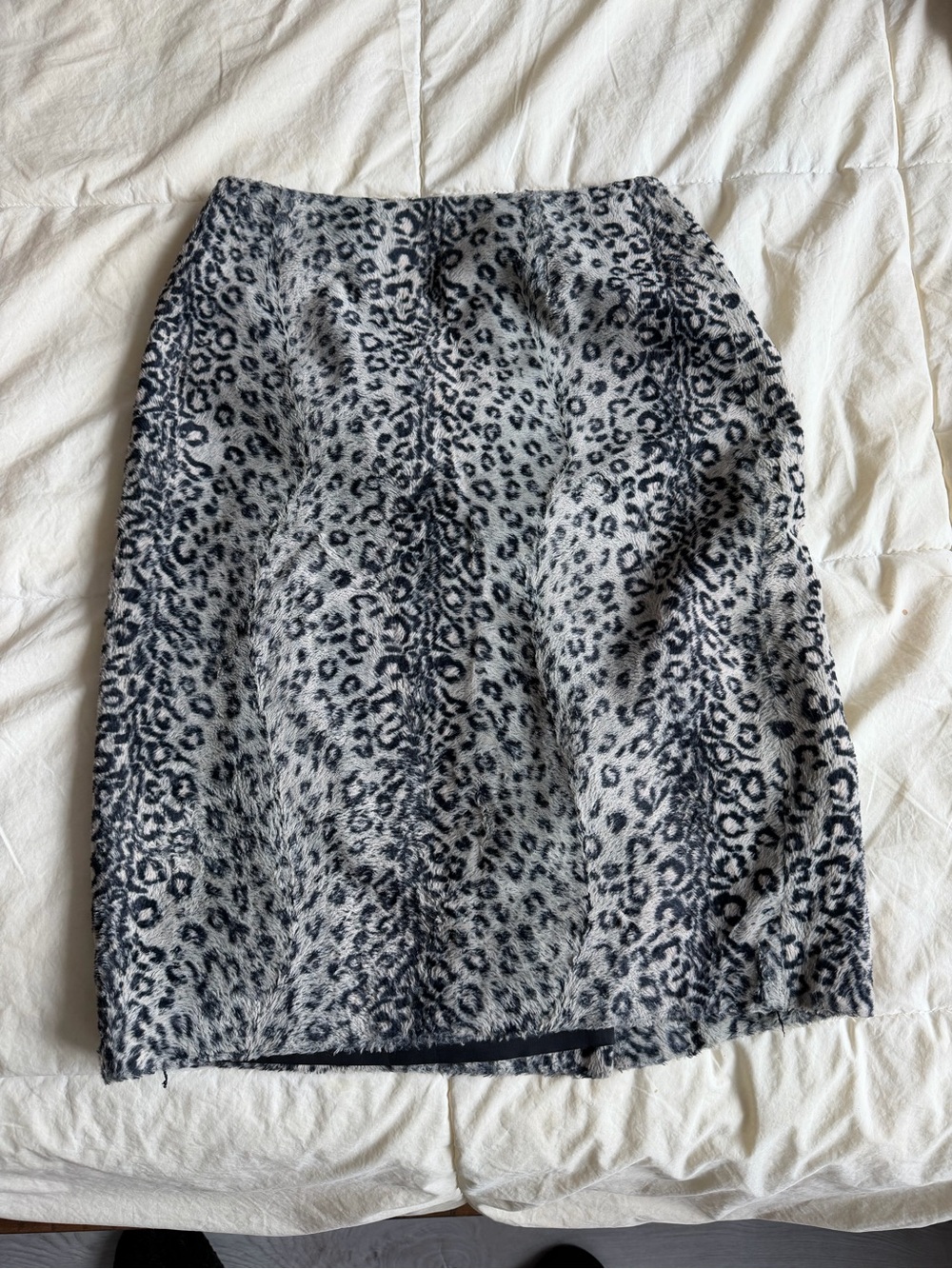 Vintage Oscar De La Renta leopard midi skirt